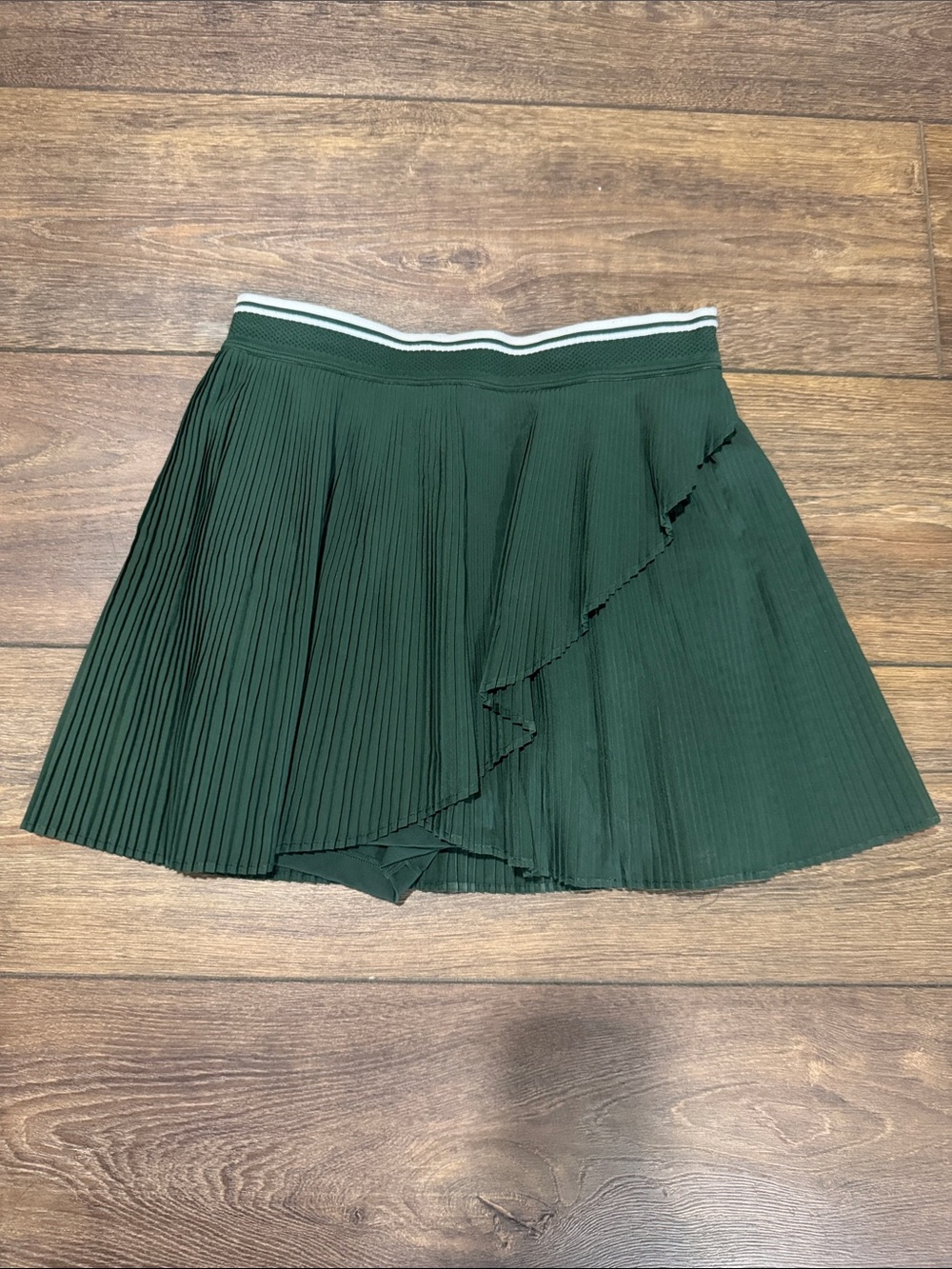 Wilson Dark Green Pleated Tennis Skirt with contrast Striped Waistband XS